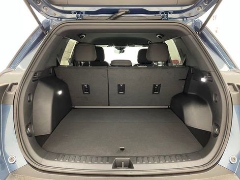 New 2026 Chevrolet Equinox LT w/ Safety and Technology Package AWD/4WD image 11