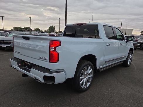 New 2026 Chevrolet Silverado 1500 High Country AWD/4WD image 4