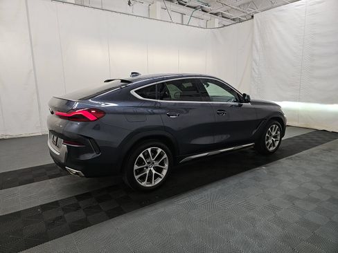 Used 2021 BMW X6 xDrive40i w/ Premium Package 2 AWD/4WD image 3