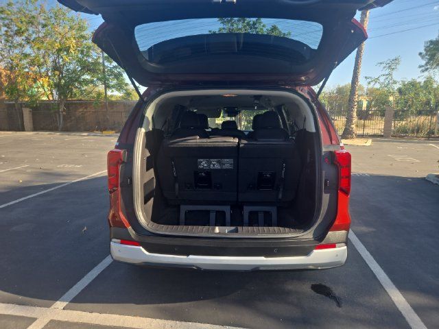 Used 2026 Kia Carnival FWD image 19
