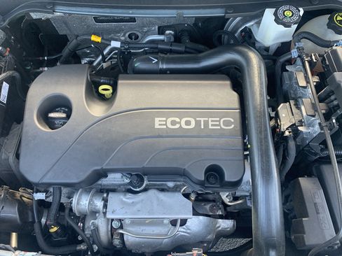 Certified 2022 Chevrolet Equinox LT image 32