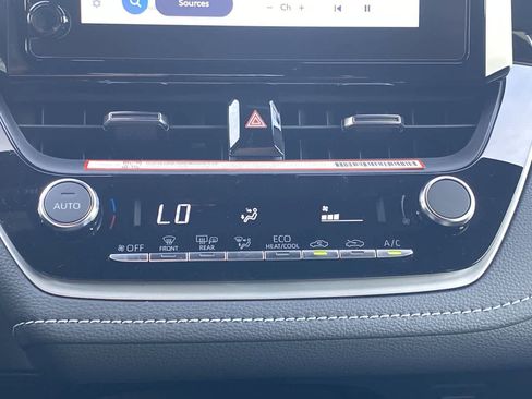 New 2026 Toyota Corolla SE image 18