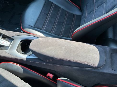 Used 2022 Ferrari Portofino M RWD image 23
