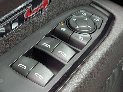 Used 2022 GMC Sierra 1500 AT4 w/ AT4 Premium Package image 23