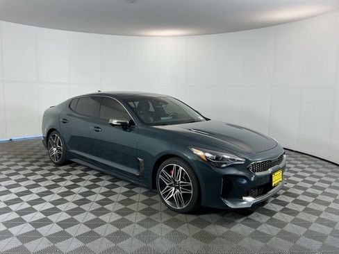 Used 2022 Kia Stinger GT2 AWD/4WD image 3