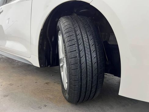 Used 2020 Toyota Corolla SE FWD image 31