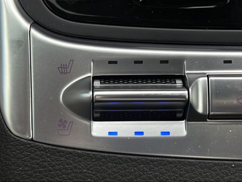 Used 2025 Kia Carnival SX Prestige FWD image 19