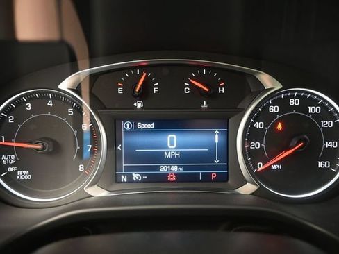 Used 2023 GMC Acadia SLE w/ Driver Convenience Package FWD image 33