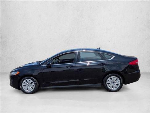 Used 2020 Ford Fusion S FWD image 9