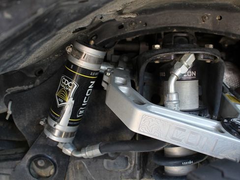 Used 2017 Toyota Tacoma TRD Off-Road image 50