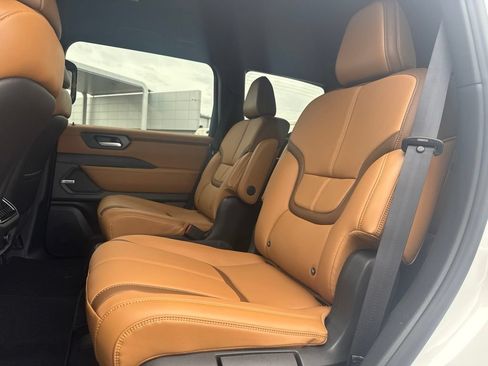 New 2026 Nissan Armada SL w/ Captain's Chari Seat Package AWD/4WD image 14