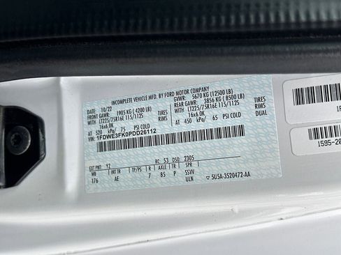 Used 2023 Ford E-350 and Econoline 350 Super Duty w/ Driver's Safety Package image 30