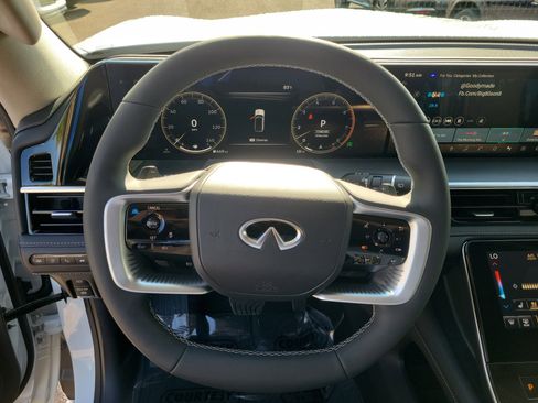 New 2026 INFINITI QX80 Luxe image 24