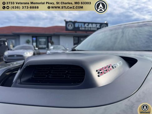 Used 2017 Dodge Challenger R/T Scat Pack RWD image 9