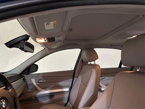 Used 2011 BMW 335i Sedan image 40
