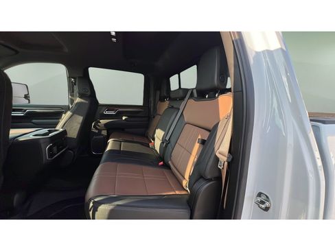 Used 2024 Chevrolet Silverado 3500 High Country AWD/4WD image 28