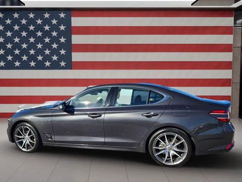 Used 2023 Genesis G70 2.0T image 5