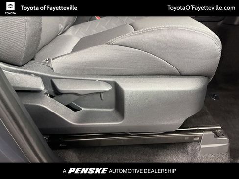 Certified 2025 Toyota Tacoma SR5 w/ SR5 Upgrade Package AWD/4WD image 5
