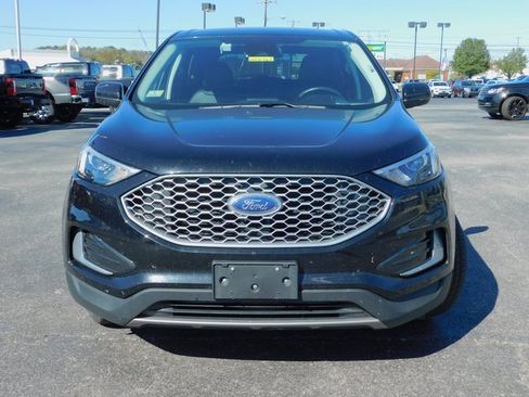 Used 2023 Ford Edge SEL image 3