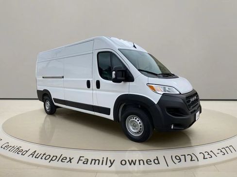 Used 2025 RAM ProMaster 2500 w/ Convenience Group FWD image 7
