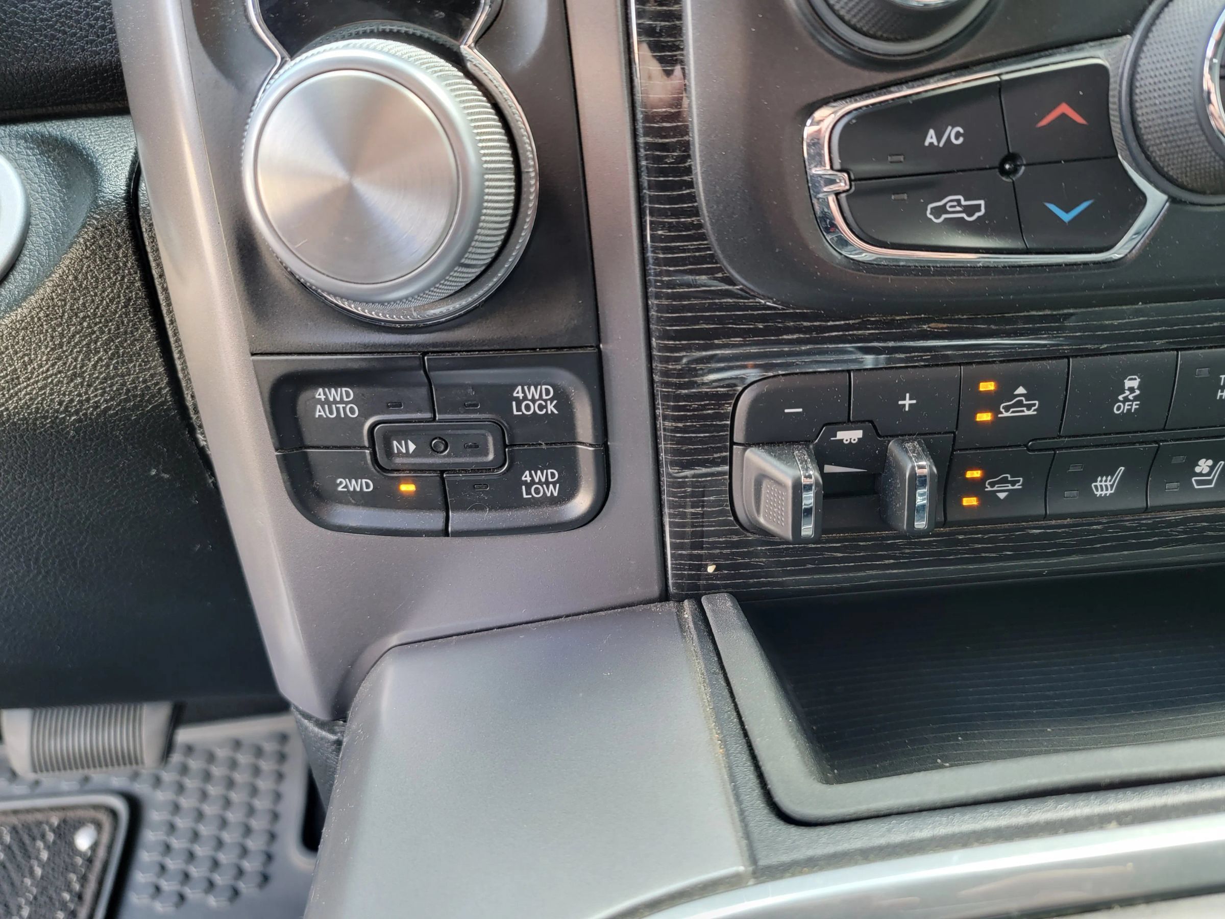Used 2018 RAM 1500 Limited AWD/4WD image 31