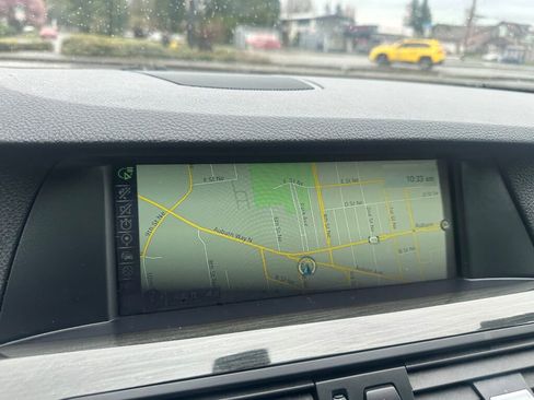 Used 2013 BMW 528i Sedan image 21