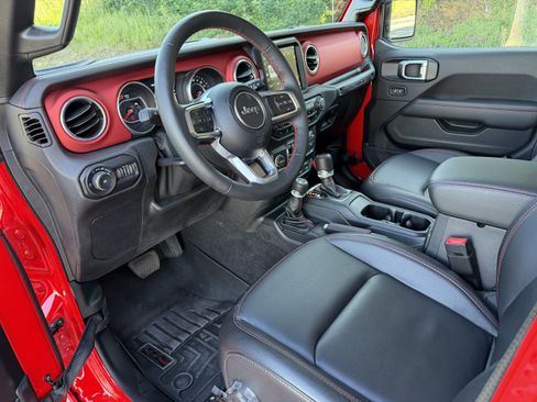 Used 2021 Jeep Wrangler Unlimited Rubicon image 27