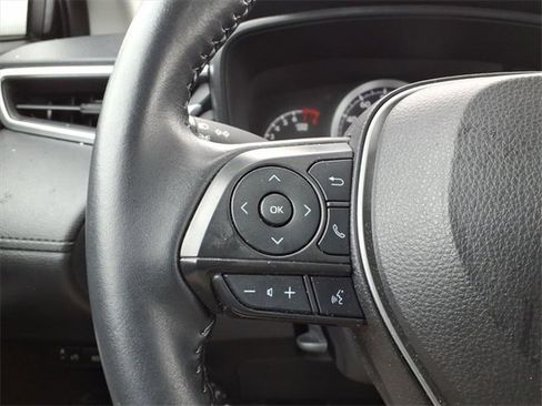 Certified 2022 Toyota Corolla Cross LE image 15