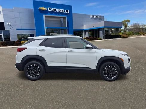 Used 2023 Chevrolet TrailBlazer LT AWD/4WD image 27