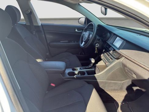 Used 2018 Kia Optima LX w/ 17" Alloy Wheels Package image 20