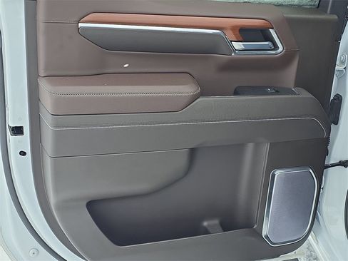 Used 2023 GMC Sierra 1500 Denali w/ Denali Reserve Package image 9