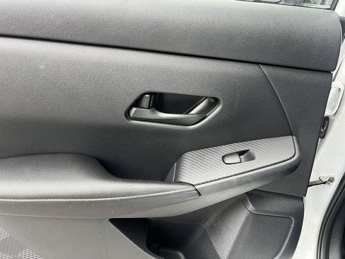 Certified 2024 Nissan Sentra S FWD image 12