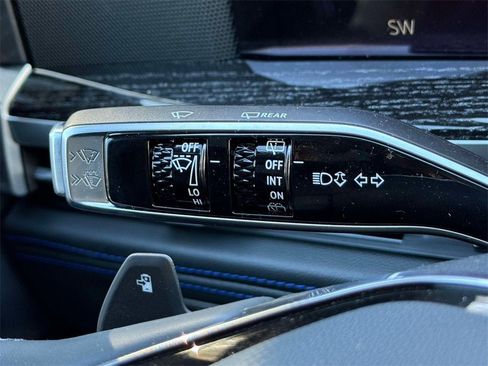 New 2025 Cadillac Escalade IQ Luxury 1 image 20