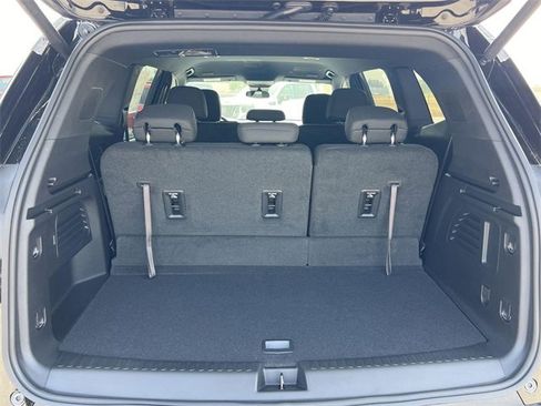 New 2025 GMC Acadia Elevation image 27