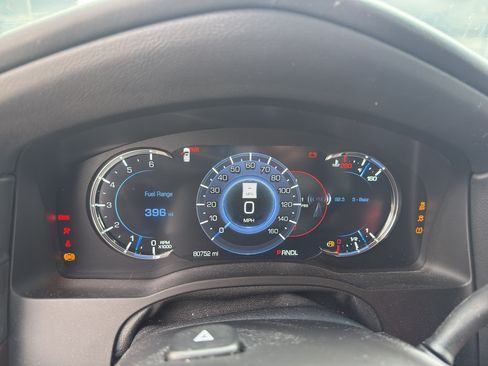 Used 2019 Cadillac Escalade ESV 4WD image 7