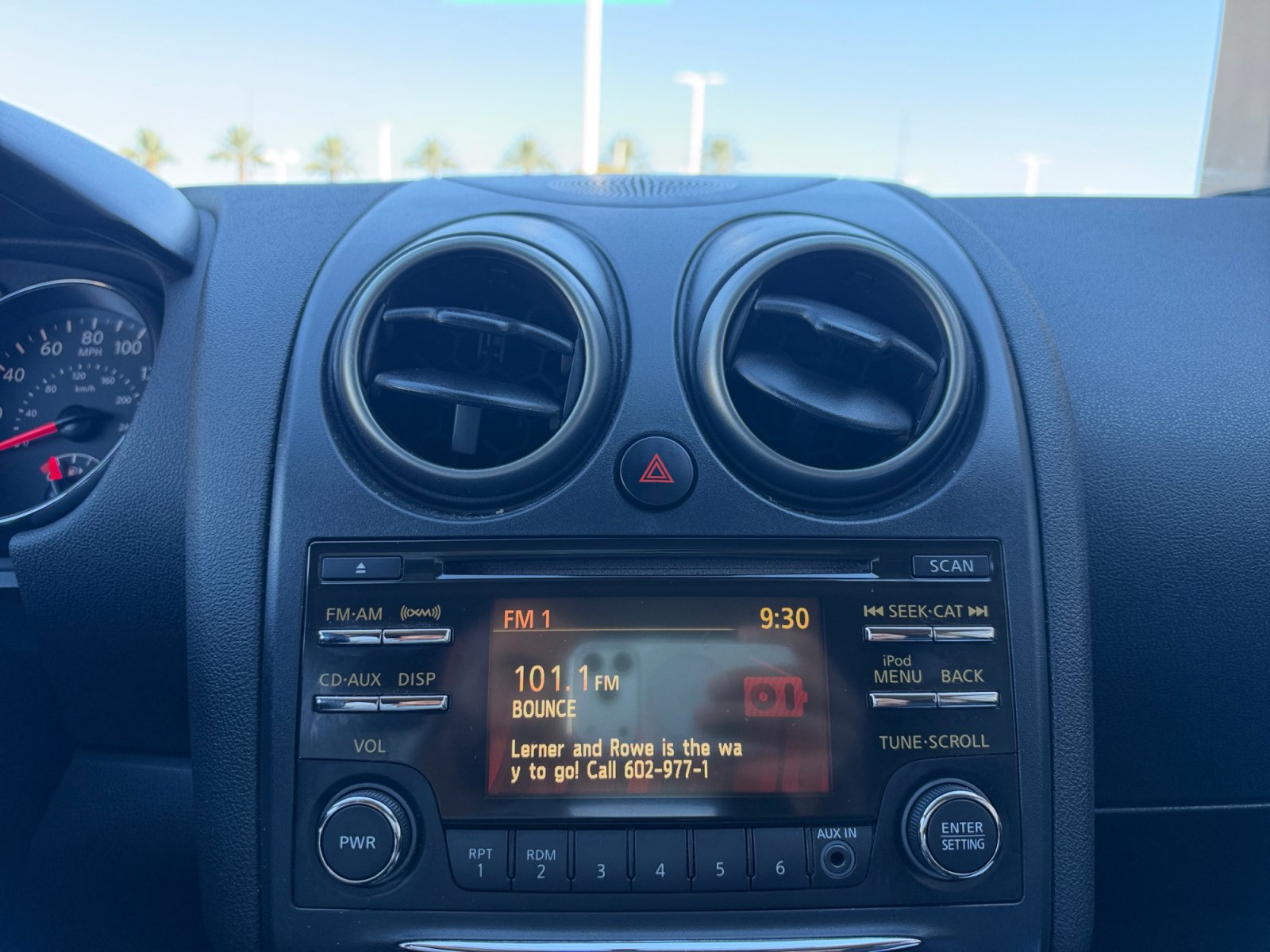 Used 2013 Nissan Rogue SV FWD image 12