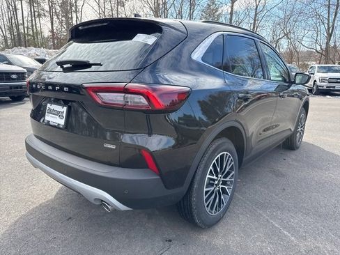 New 2026 Ford Escape SE image 5