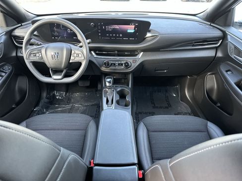 Used 2025 Buick Envista Preferred FWD image 20