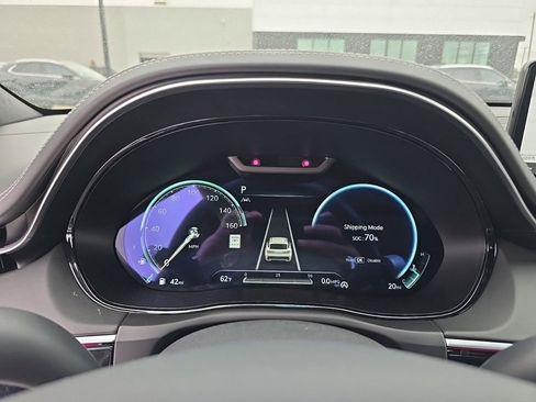 Used 2025 Genesis GV70 2.5T Sport Prestige w/ Sport Prestige Package image 17