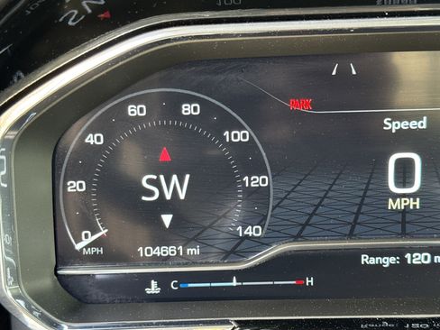 Used 2024 GMC Sierra 1500 SLT w/ SLT Premium Plus Package image 23