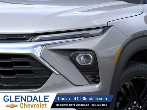 New 2026 Chevrolet TrailBlazer LT w/ Midnight Edition FWD image 10