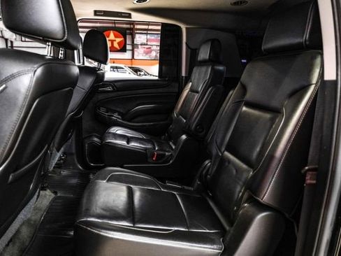Used 2015 Chevrolet Suburban LT image 35