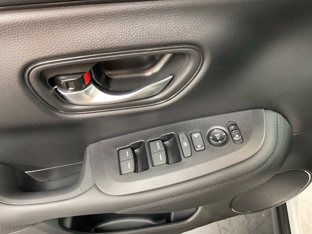 Certified 2026 Honda HR-V LX image 28