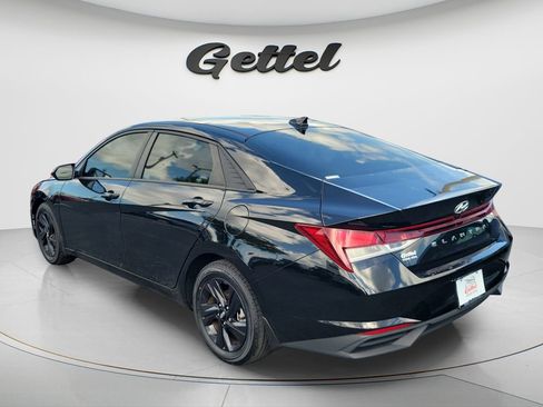 Used 2022 Hyundai Elantra SEL FWD image 7