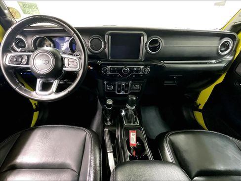 Used 2022 Jeep Wrangler Unlimited Sahara w/ Cold Weather Group image 21