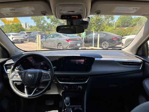Used 2025 Buick Encore GX Preferred FWD image 29