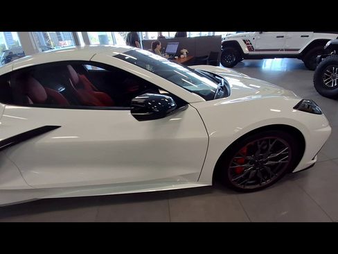 Used 2024 Chevrolet Corvette Stingray Preferred Cpe w/ Z51 Performance Package RWD image 9