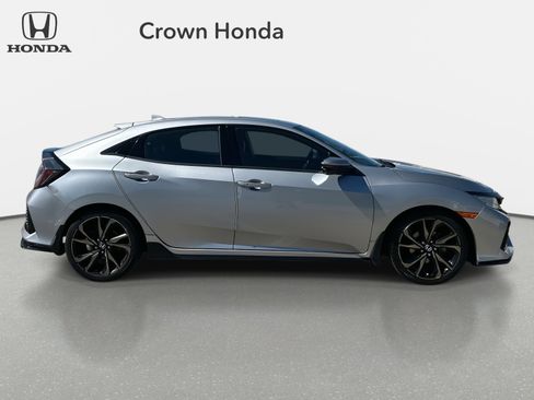 Used 2019 Honda Civic Sport Touring image 5