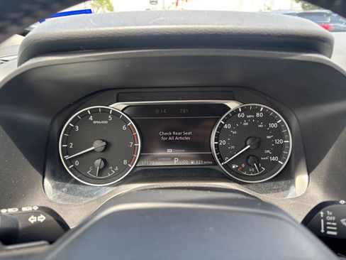 Used 2025 Nissan Rogue SV FWD image 42