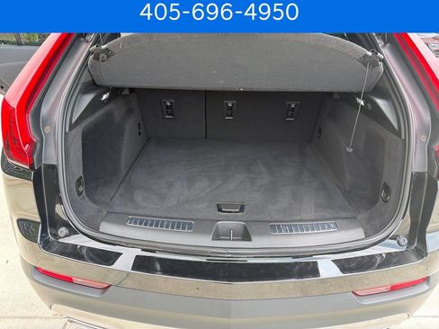 Used 2023 Cadillac XT4 Premium Luxury w/ Technology Package FWD image 24